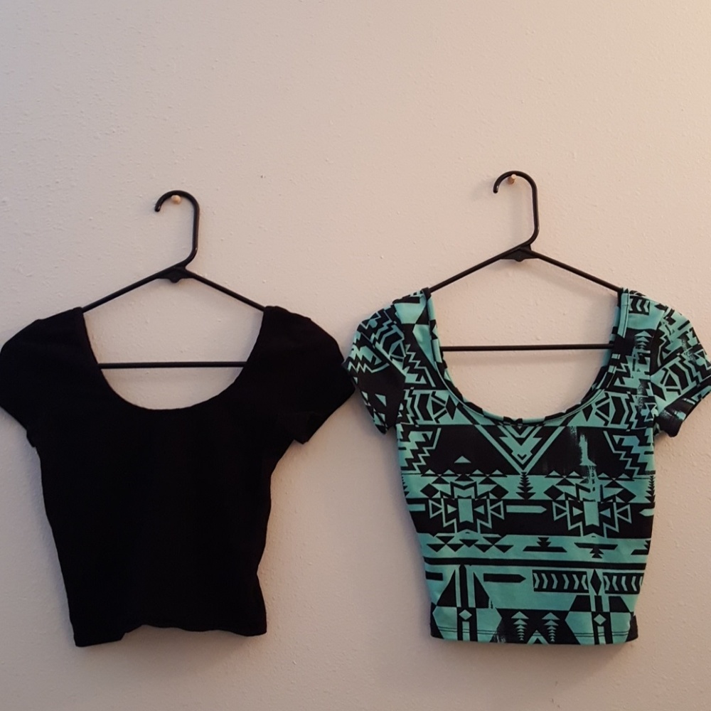 Two Kirra Short Sleeve Crop Tops